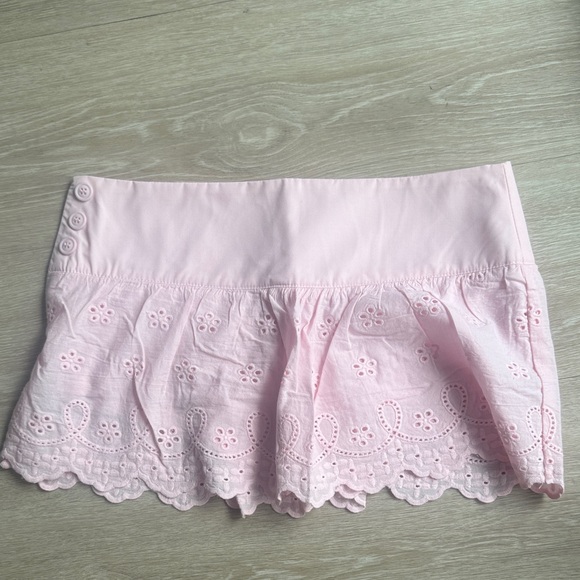 Edikted Dresses & Skirts - Pink Eyelet Mini Skirt - Edikted XS New without tags